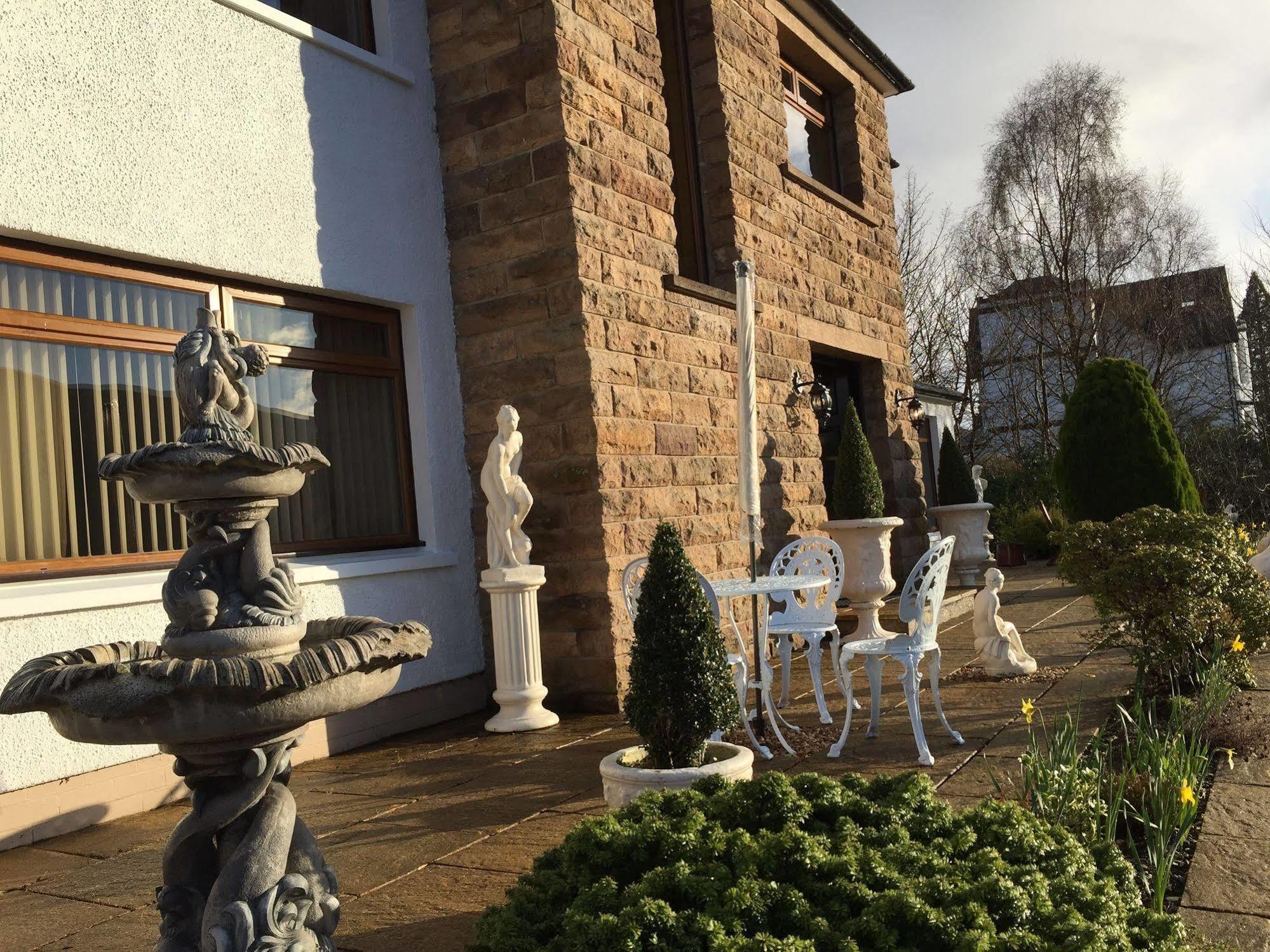 Westcourt Guest House Fort William Esterno foto