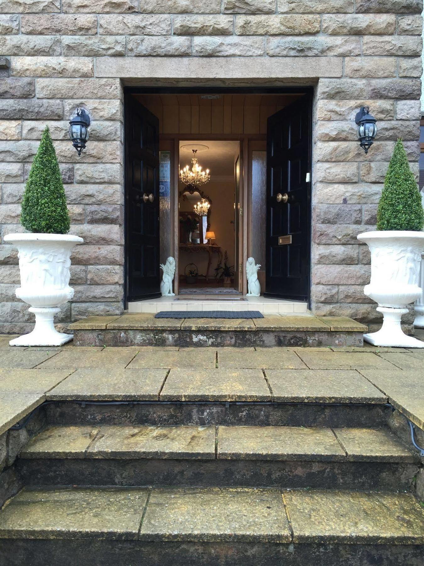 Westcourt Guest House Fort William Esterno foto