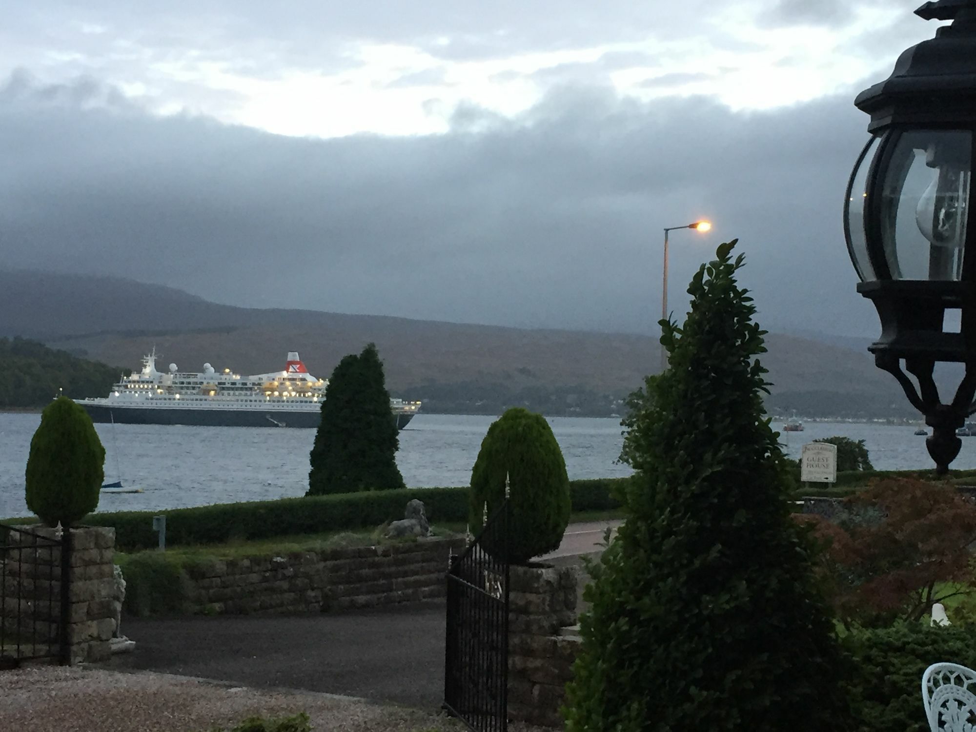 Westcourt Guest House Fort William Esterno foto